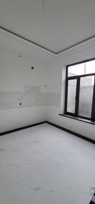 Коттеджей дом, подключ, гараж 1+1