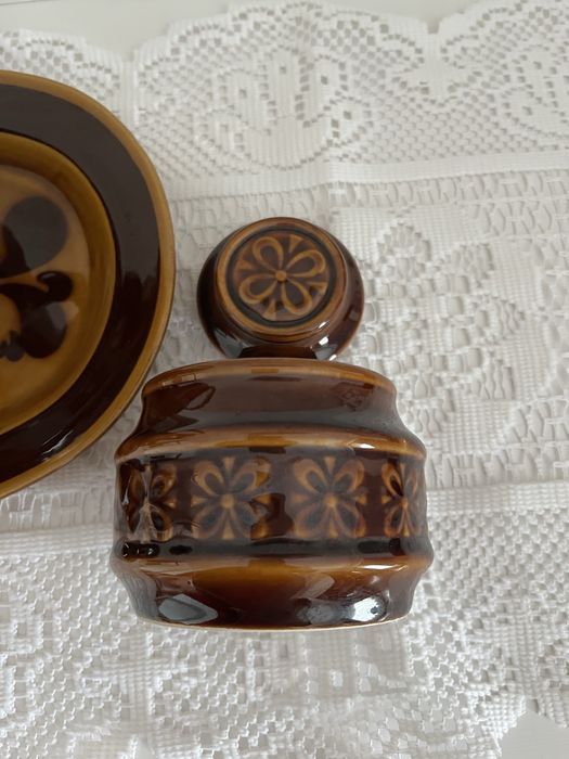 Set de ceai din ceramica. Foarte fin si elegant.