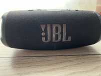 JBL Charge 5 putin folosita