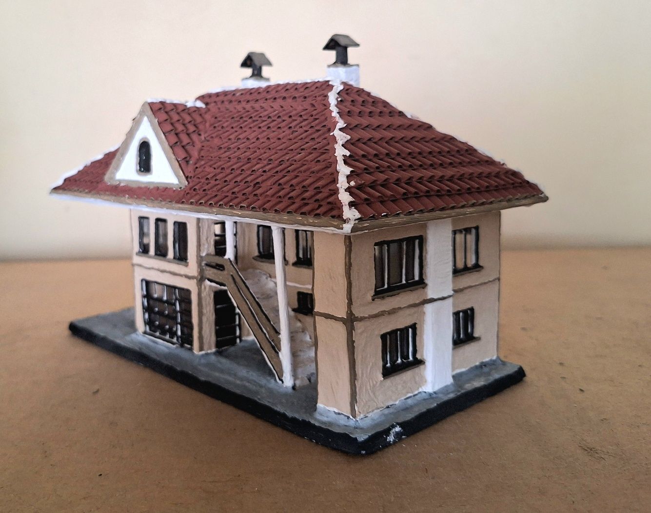 Продавам авторски макет на къща .мащаб 1:87