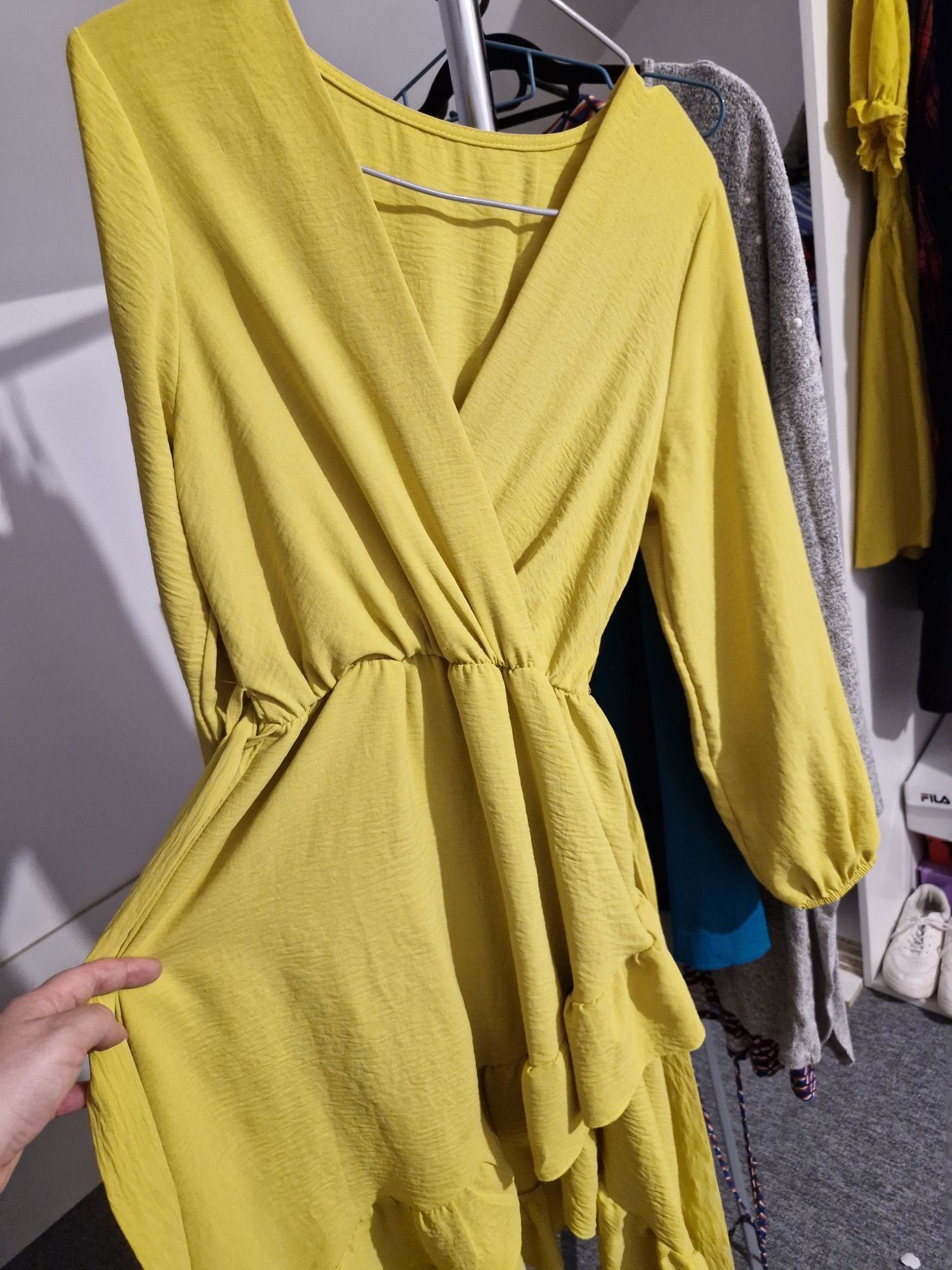Rochie zi galbenă