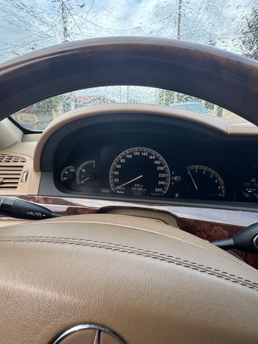 Mercedes Benz S class  Gold 2008 interior impecabil