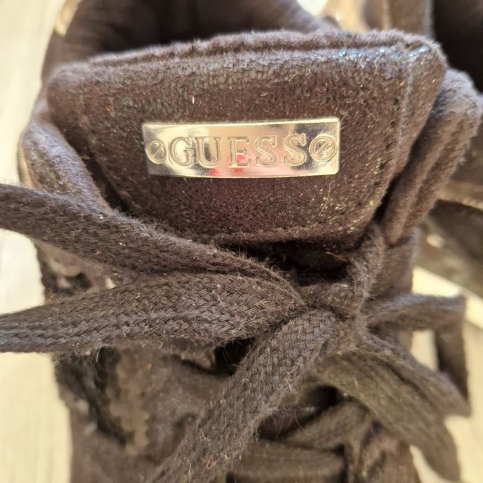 Маратонки Guess - 40 номер