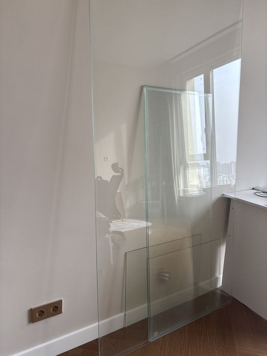 Стекла бесплатно отдам