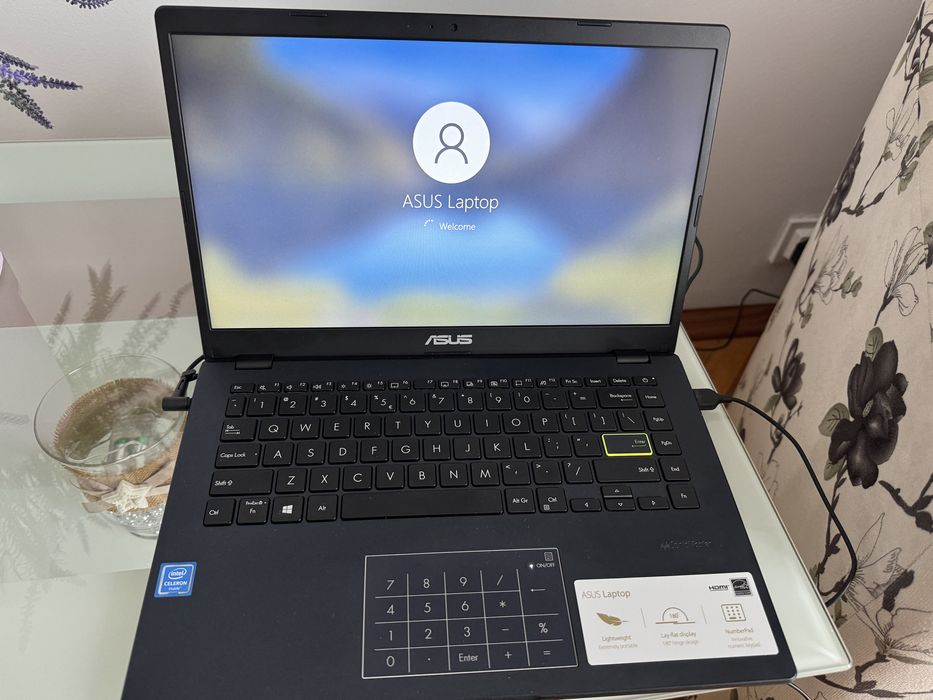 Laptop Asus, Intel Celeron