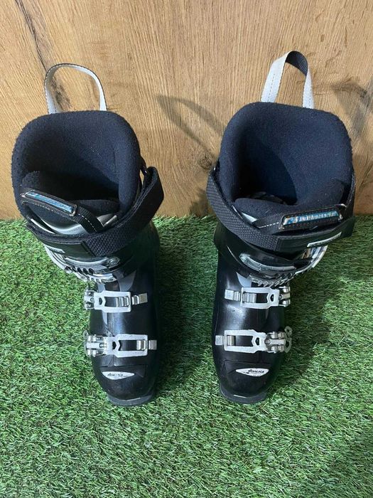 Clapari NORDICA marime EU 39