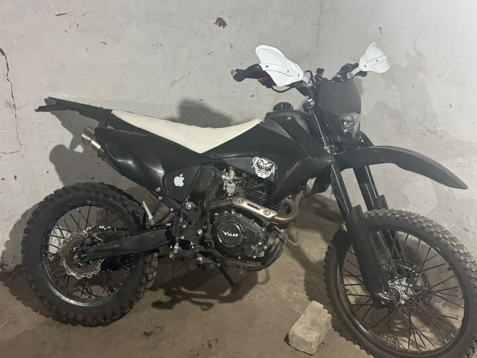 Продам эндуро 300кубов