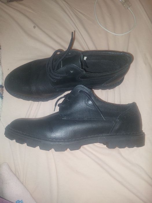 Черни ниски кожени обувки 40 номер