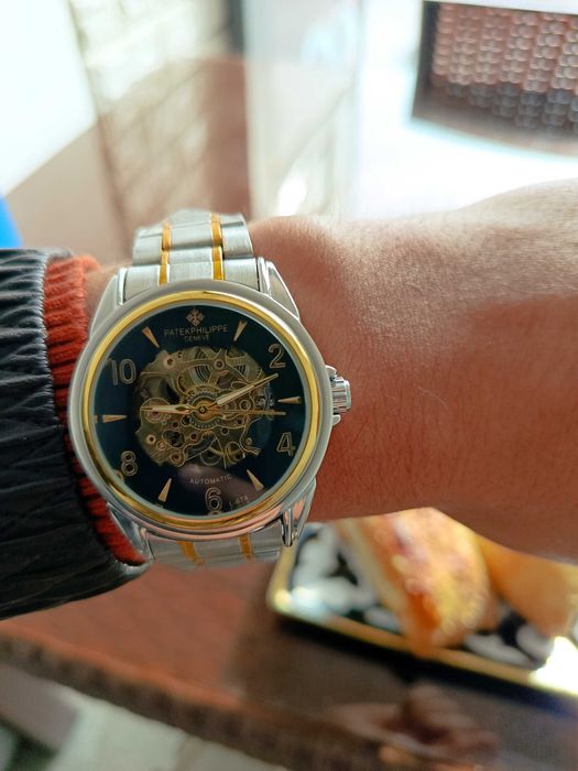 Наручные часы механические