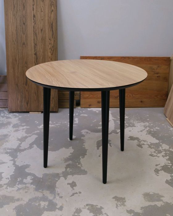 Продам стол кухонный круглый