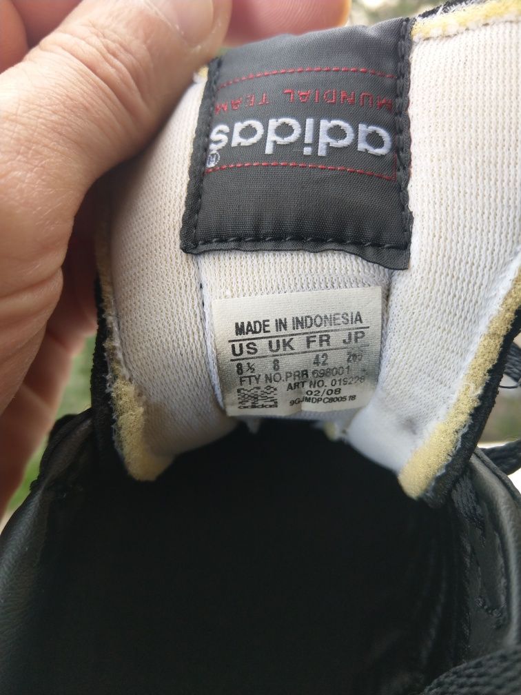 Стоножки Adidas Copa Mondial.  42нм. 26,5см.