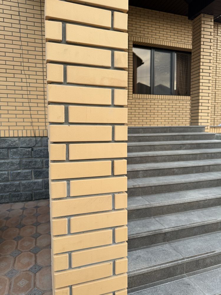 Продам кирпич облицовочный