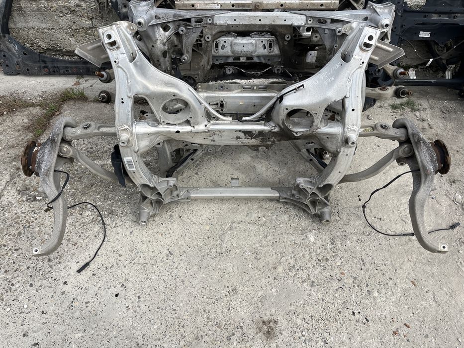 Jug / Cadru motor / Punte fata BMW F10 F11 F07 F12 F18 F12 F13 F01 F02