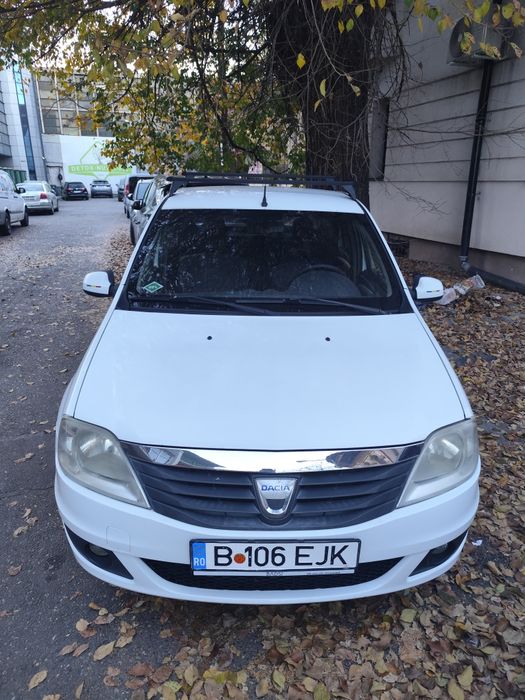 Vând Dacia logan