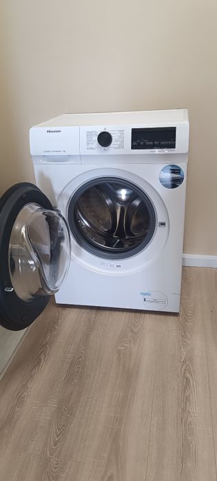 Продам стиральную машину Hisense 7кг inverter Новая белого цвета