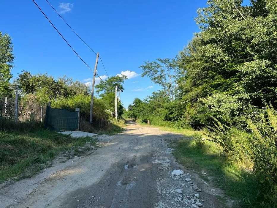 Teren 2.213 mp, Curtea de Argeș, utilități, 25 m deschidere