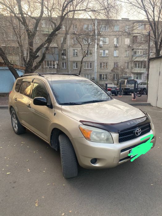 Рав 4 лонг в хорошем состоянии