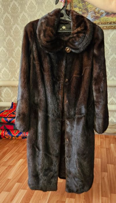 Продам норковую шубу