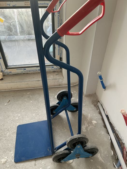 Транспортна количка за стълби