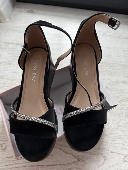 Sandale dama noi numarul 38…