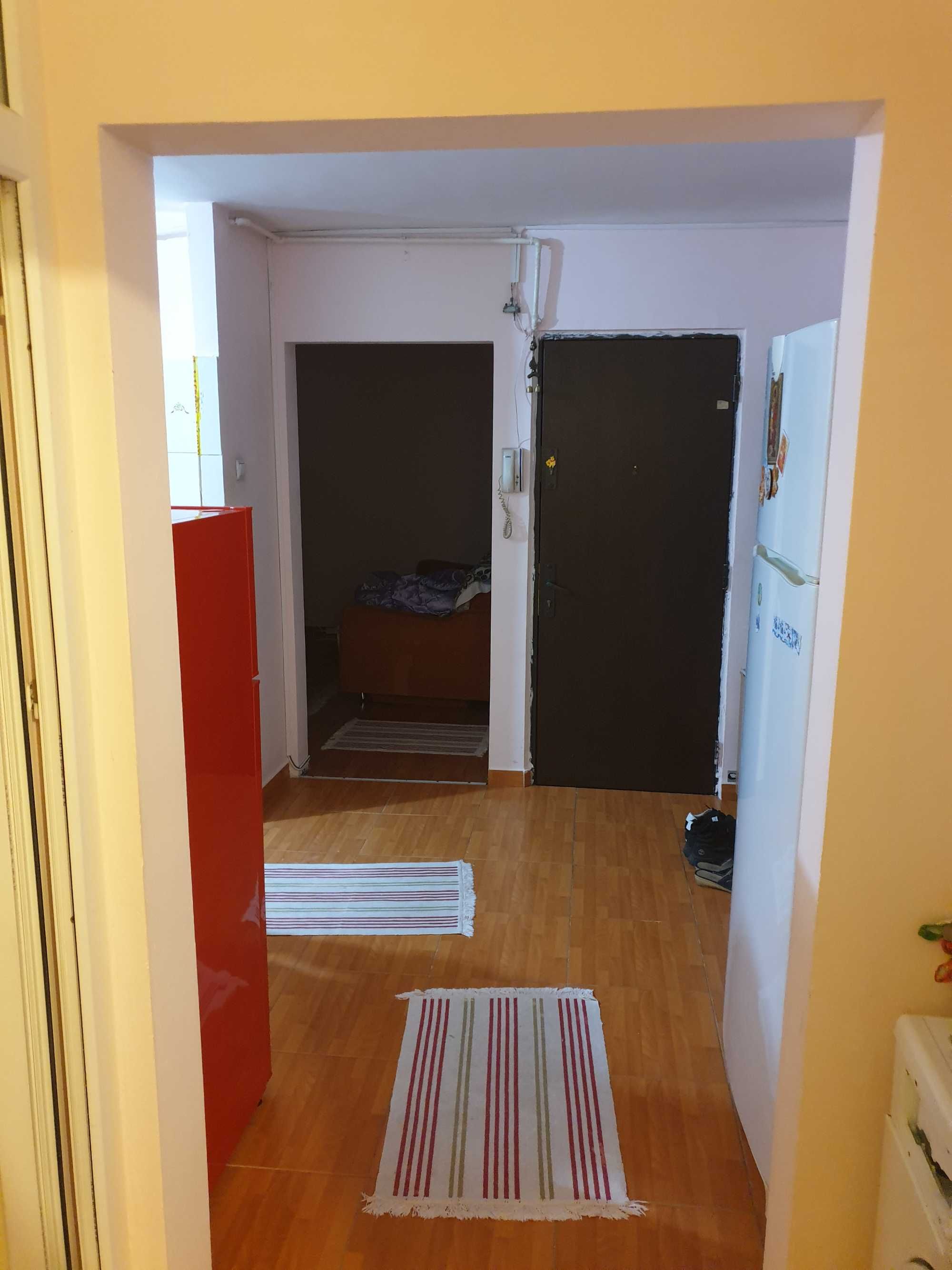 Apartament 2 camere  confort 1 decomandant