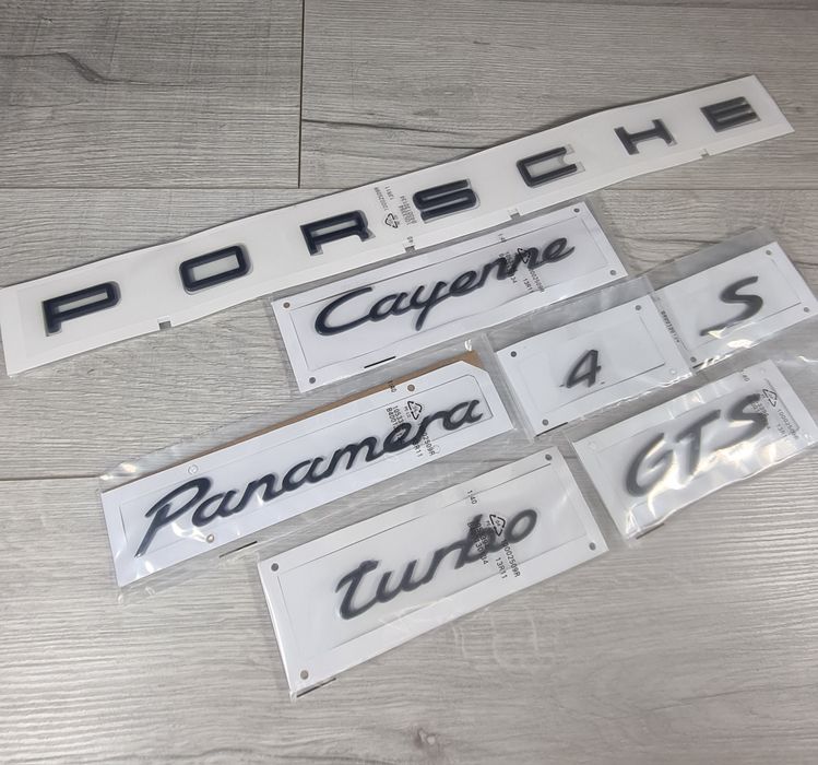 Emblema-Sigla-Logo-Porsche-Cayenne-Panamera-Neagra-Black-S-GTS-Turbo