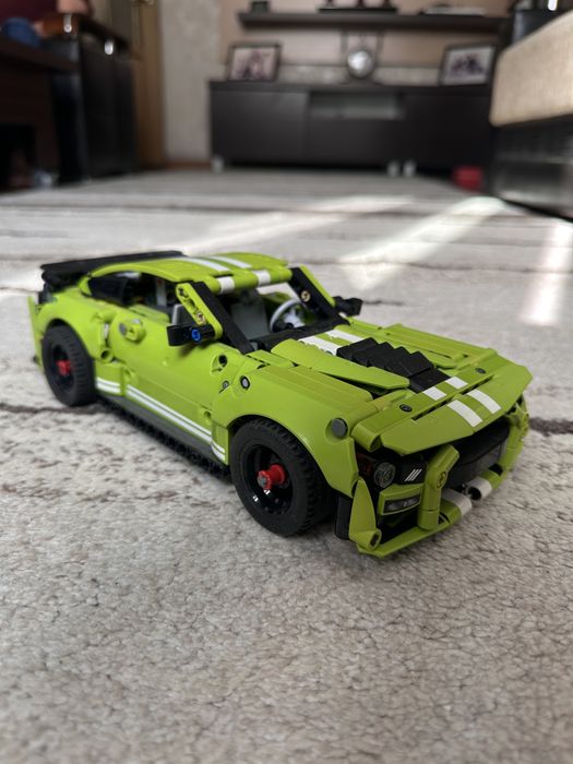LEGO Technic Ford Mustang Shelby и Monster Jam Max-D
