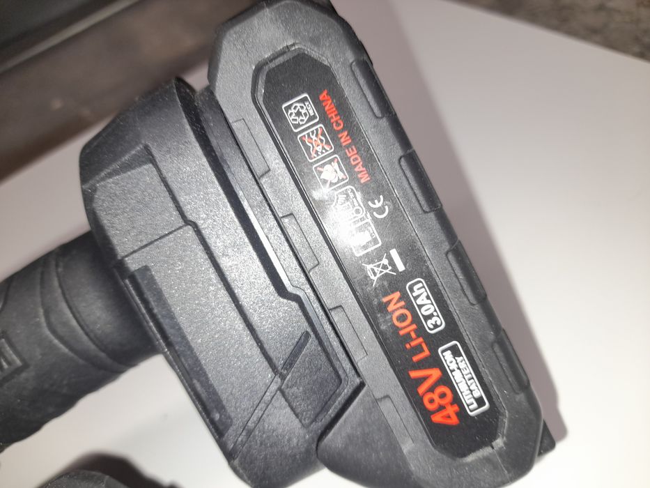 Minidrujbă cu acumulator