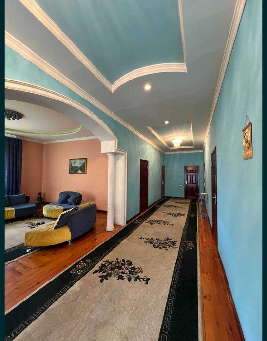 Продаётся Дом! Можно под Нежилое! 
ул. Сайрам
Буз базар
5,7 сотки