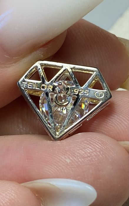 Brosa Teilor din argint cu diamant