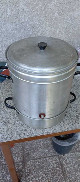 Продавам руска соковарка