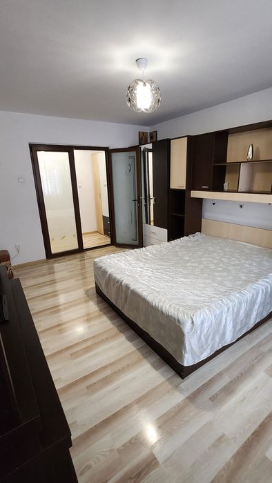 Apartament de închiriat