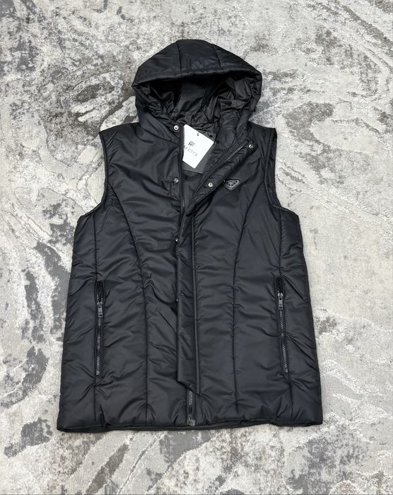 Черен елек Prada