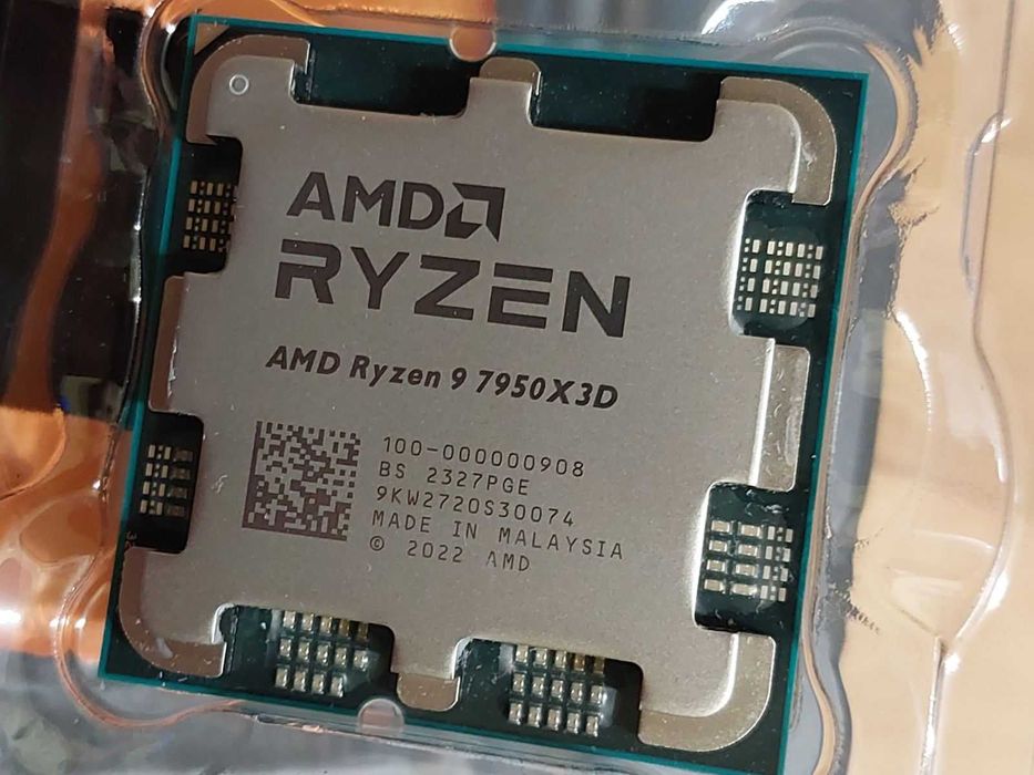 AMD Ryzen 9 7950X3D, 16-ядрен, 128MB L3 Cache