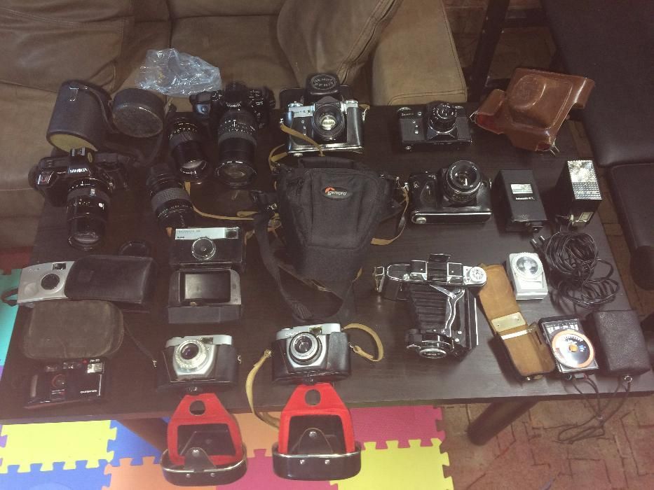 Продавам Фотоапарат ZENIT като нов, пълен комплект/светломер