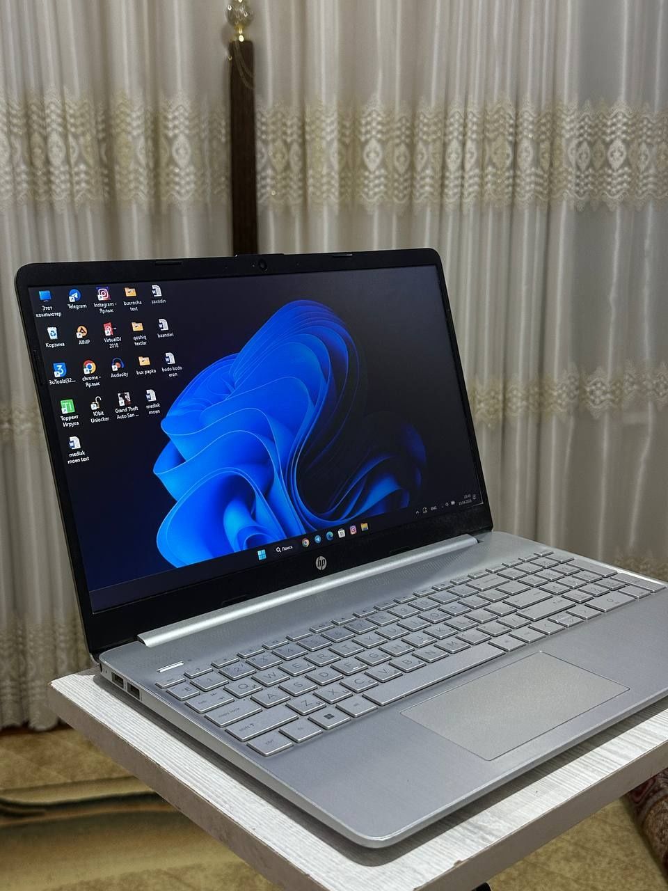 Notbuk hp sotiladi