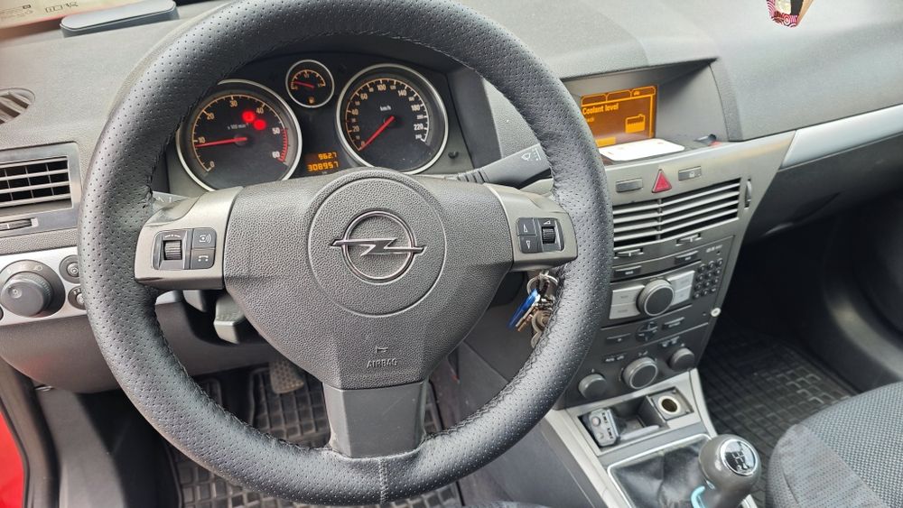 Opel Astra  h 1.7