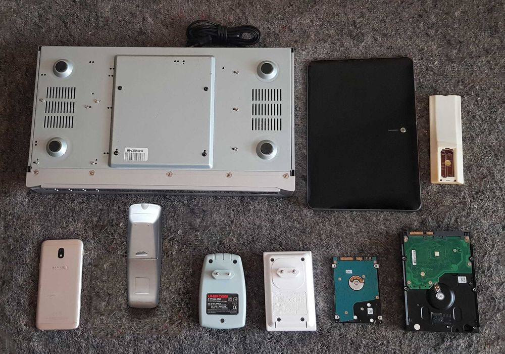 De Colectie - Lot de Electronice Vechi sau Defecte