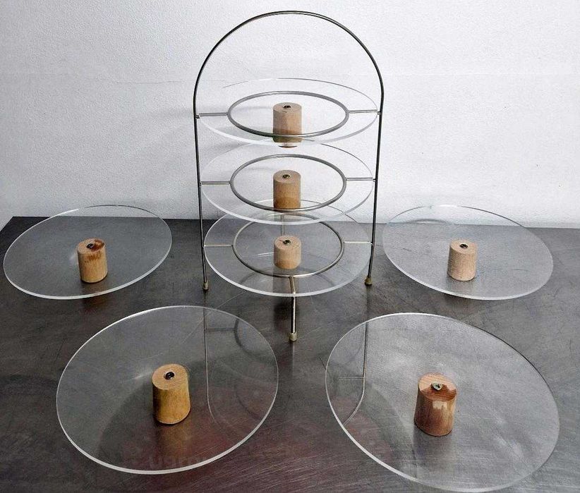 Suporturi de cakes bar