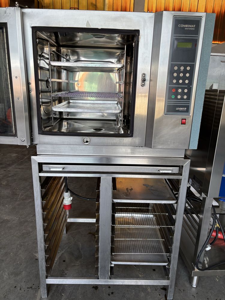 Cuptor convectie leventi