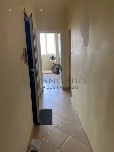 оф.21156 Тристаен Кючук Париж