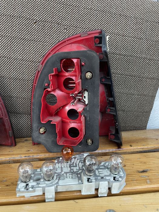 Оригинални стопове за пасат 5.5 седан оборудвани цената е за 1- брой