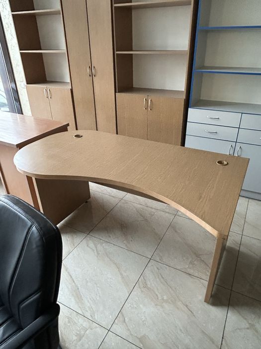 Продам три стола