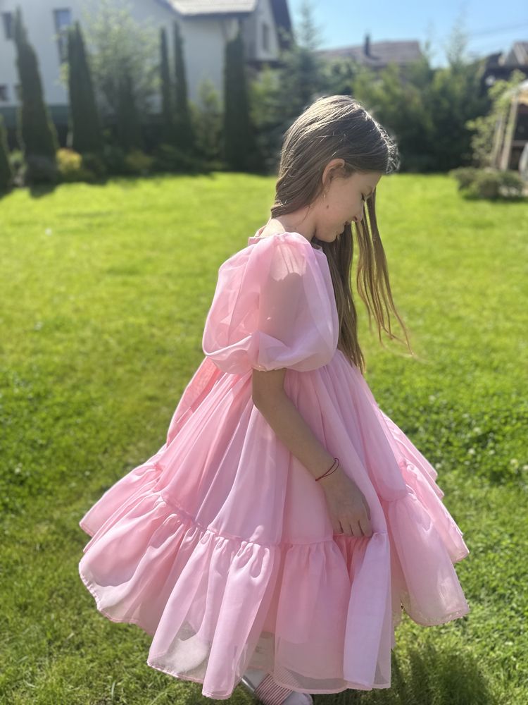 Rochie roz pentru fetite, 10-11 ani