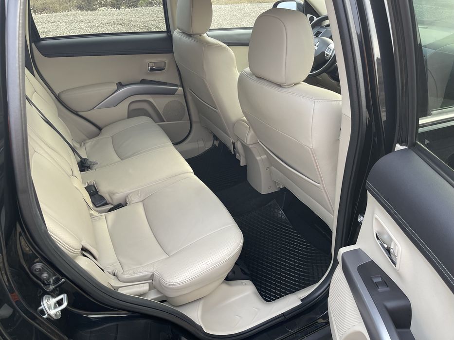 Mitsubishi Outlander 2.2 diesel 169821 km reali!