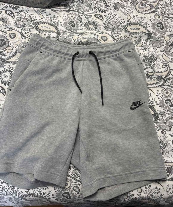 Nike tech shorts