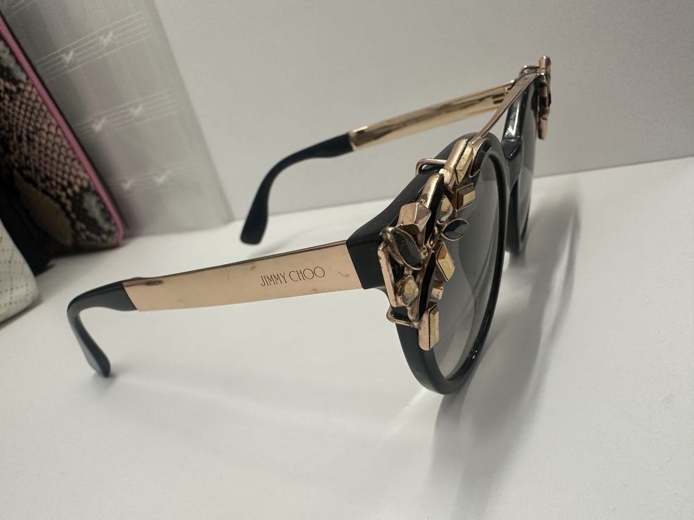 Оригинални Jimmy Choo очила с оригиналната опаковка за съхранение
