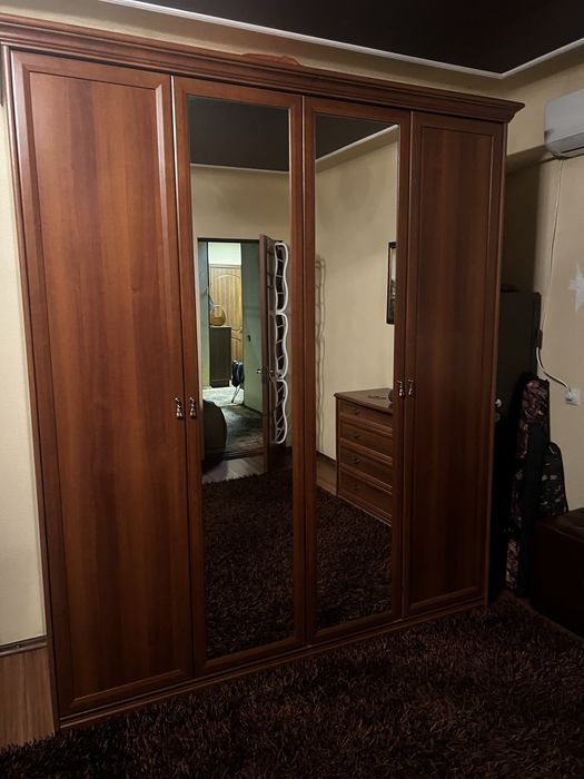 Спальный гарнитур