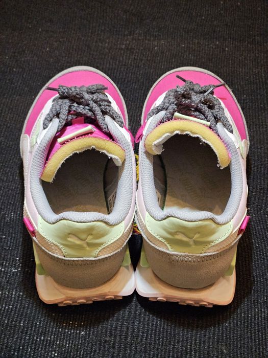 PUMA sneakers FUTURE RIDER PLAY ON | roz | adidasi marimea 37 / 23 cm