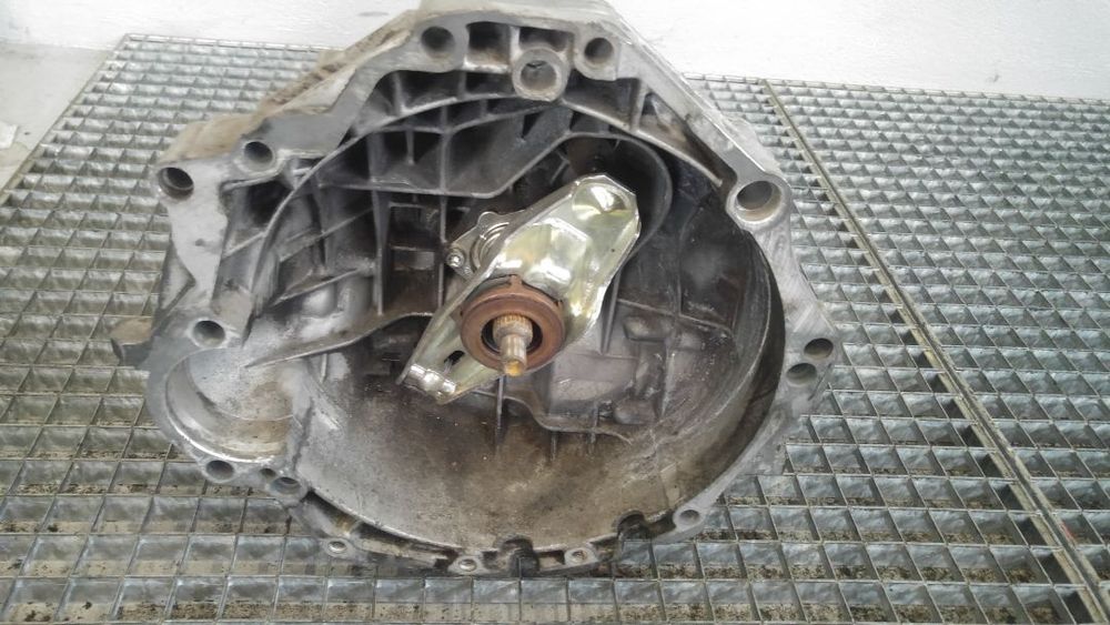 cutie viteze manuala ddu 1.8 b adr audi a4 b5